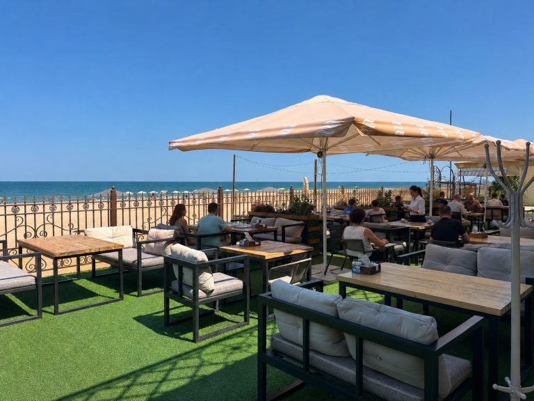 Летняя терраса ресторана Sea Zone с видом на Каспийское море